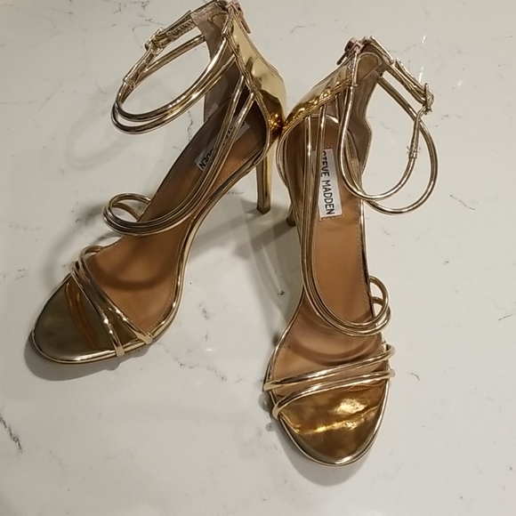 Steve Madden Fico Metallic Heels - Picture 1 of 4